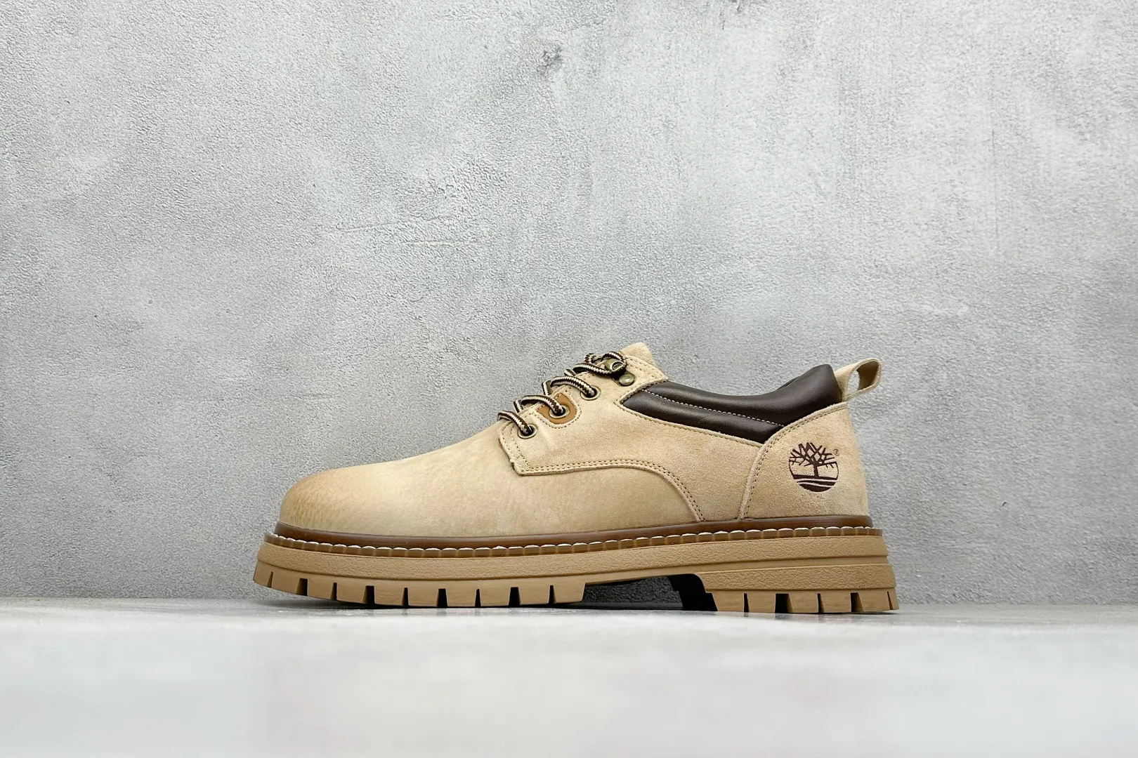 🐲💰 560 support store Timberland/Timberland classic outdoor low-top work casual shoes, classic re-upgraded, Guangdong factory quality, original box and original packaging, the fabric is made of Italian 🇮🇹 top-grade frosted cowhide, with anti-odor and anti-corrosion genuine leather latex insoles, giving you a perfect wearing experience, high quality and durable, a must-have for sportsmen, specializes in looking good, high-quality and first-class foot feel, exclusive supply Item number: TB73533 Size: 39-44 (one size larger)